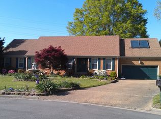 7112 Foxs Lair Ct, Norfolk, VA 23518