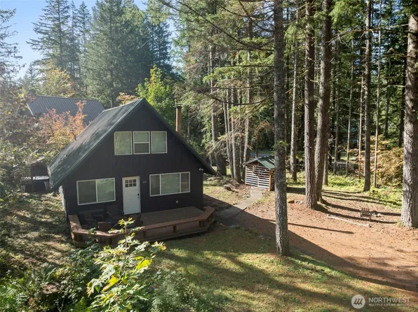 102 Lake Creek Drive, Packwood, WA 98361