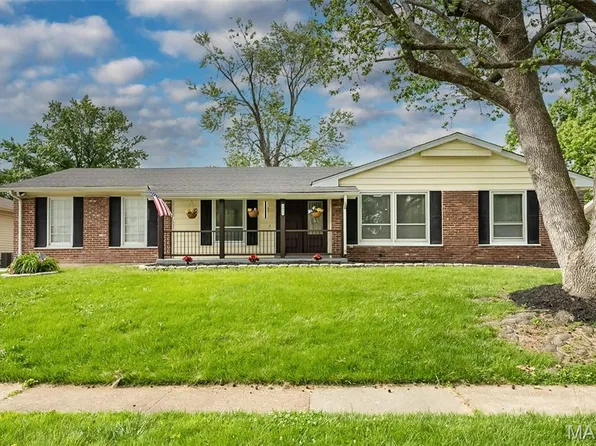 3033 Aberdeen Dr, Florissant, MO 63033