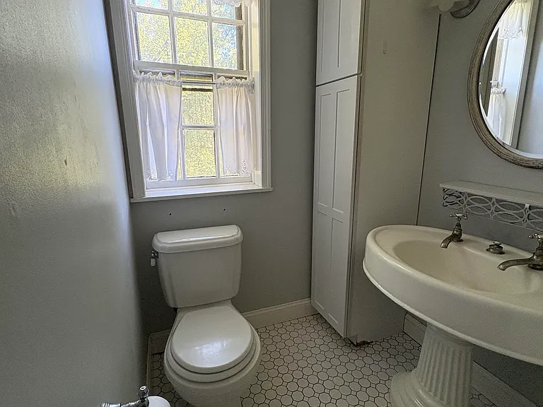 415 City Ave #E2 — Photo 17