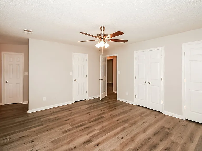 1573 Glynn Ct — Photo 9