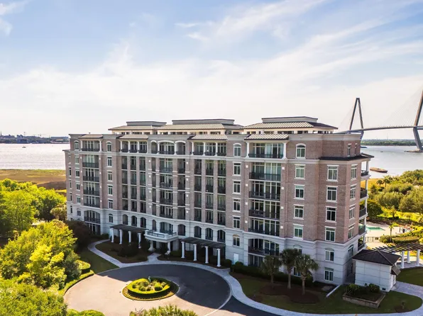 234 S Plaza Ct #211, Mount Pleasant, SC 29464