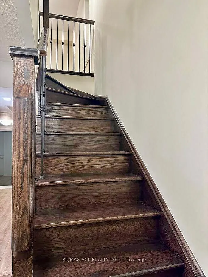 3 bed, $2,900 — Photo 3