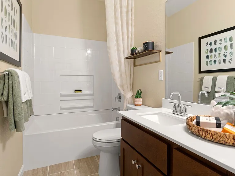Spacious Townhomes in Provence at Natomas — Photo 39