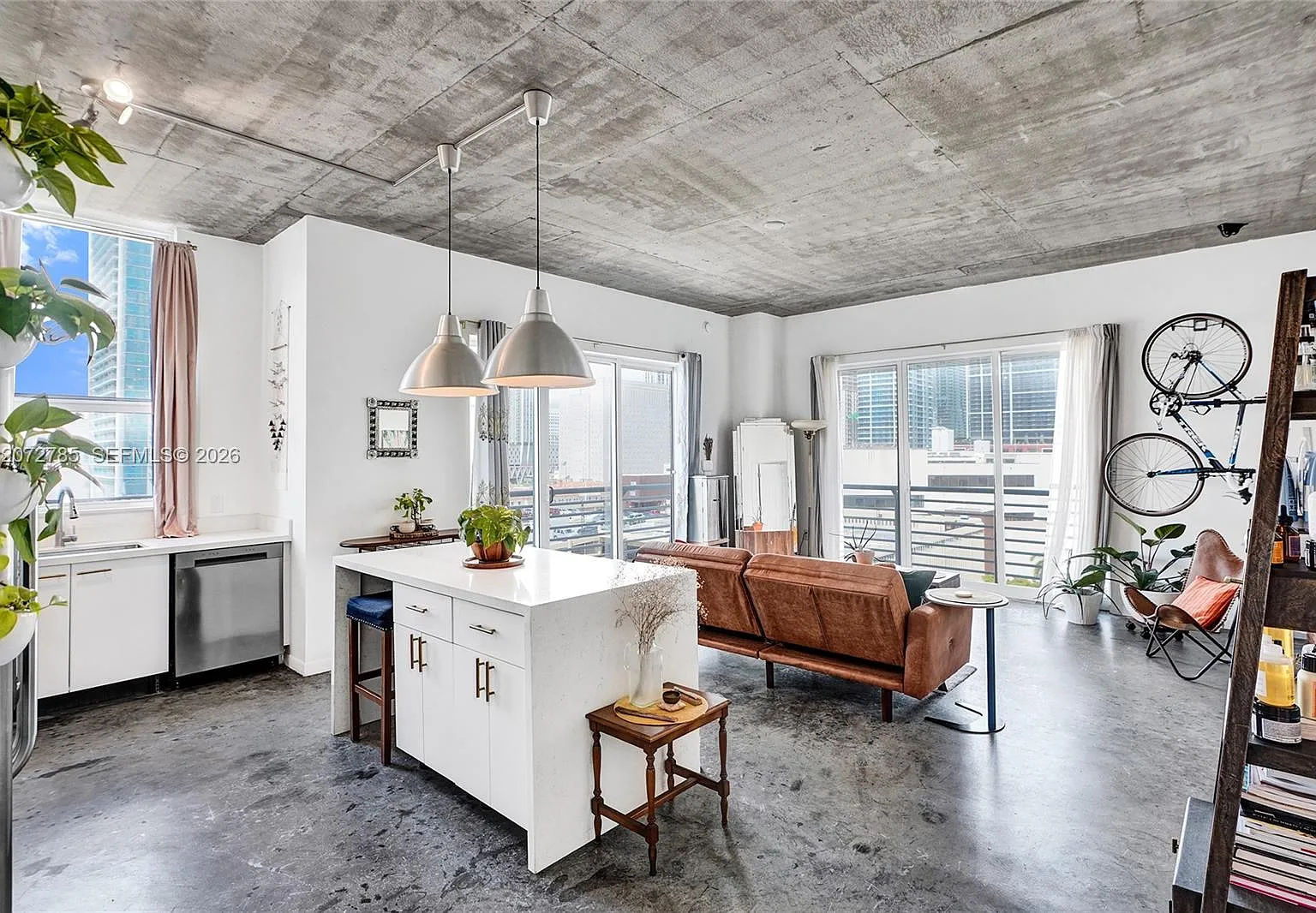 The Loft Downtown Ii Cond — Photo 2