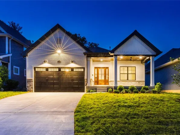 11811 Lillian Ave, Saint Louis, MO 63131