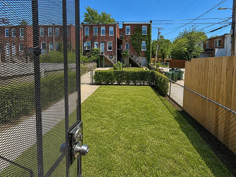 4903 Queensberry Ave — Photo 13