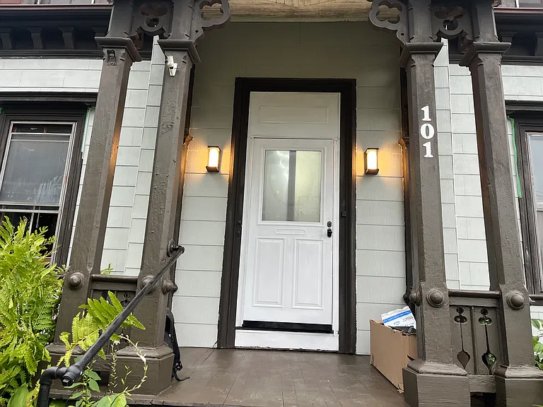 101 Fairview St #2 — Photo 2