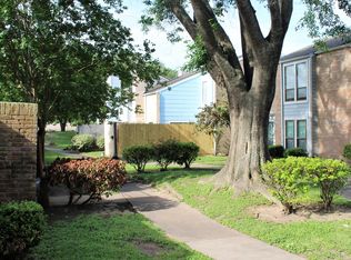 8577 Wilcrest Dr, Houston, TX 77099