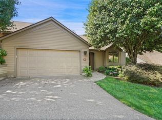 694 Heritage Hls #B, Somers, NY 10589