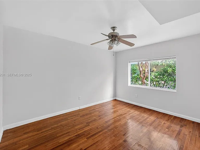 1220 Marseille Dr #5 — Photo 13