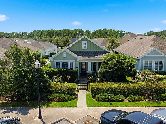 4th image of 223 NOCATEE VILLAGE Drive