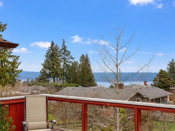 439 Parkhill Ter, Ladysmith, BC V9G 1V6