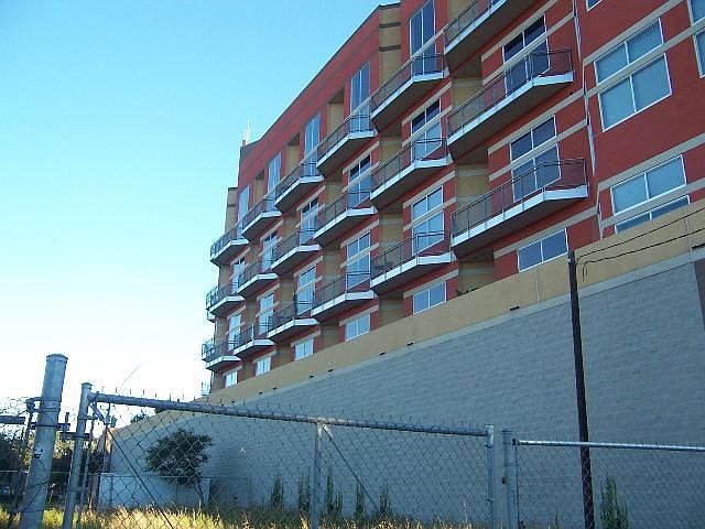 2nd image of 3311 Yupon St APT 511