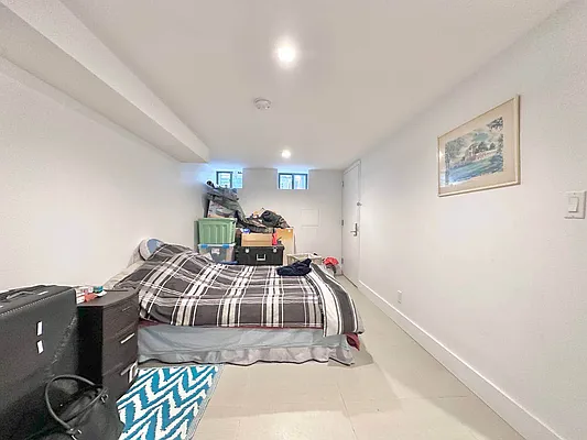 Rented by Doorway NYC, LLC | media 34