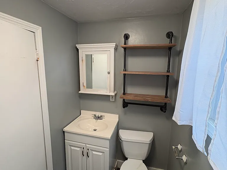 171 Center Ave #1 — Photo 8