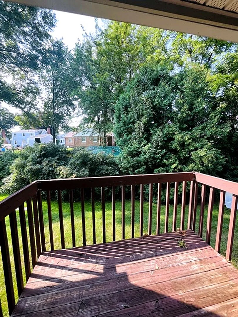 For Rent 2 bedroom, 1 bath — Photo 1