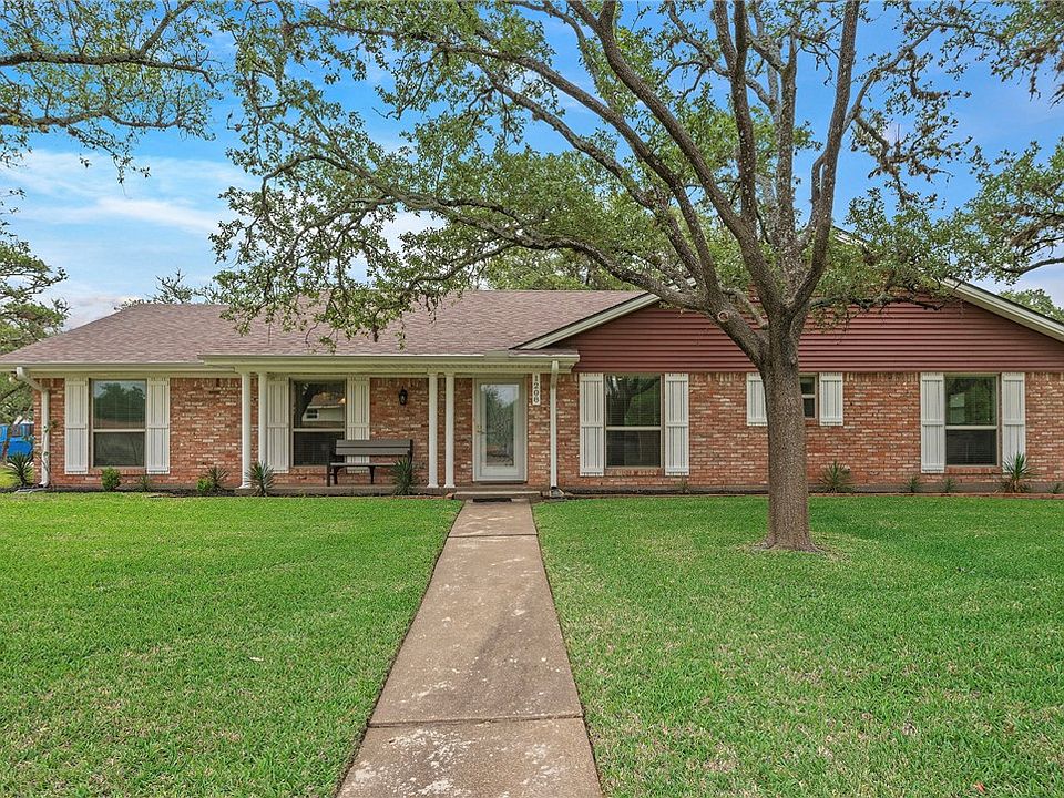 1st image of 1208 Broadmoor Dr