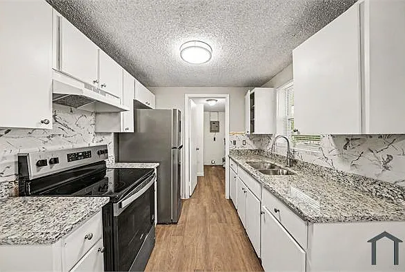 5608 E 29th Ave — Photo 15