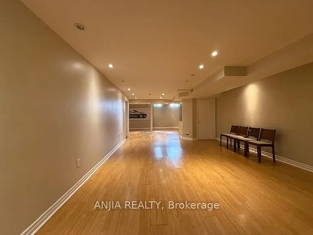 17 Ambercroft St — Photo 14