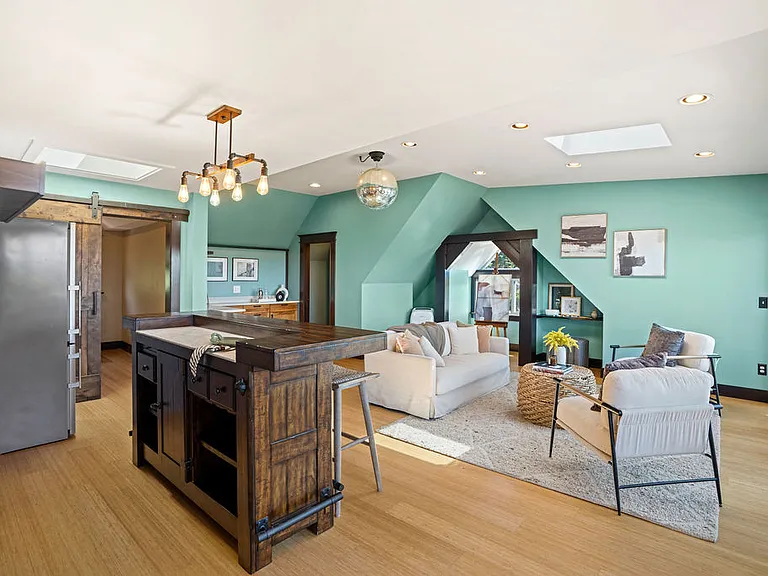 545 Holly Dr — Photo 16