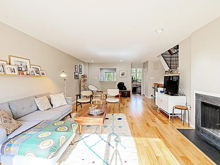 11502 Sunder Ct — Photo 10