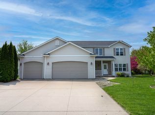 2171 W Noelle Ln, Appleton, WI 54913