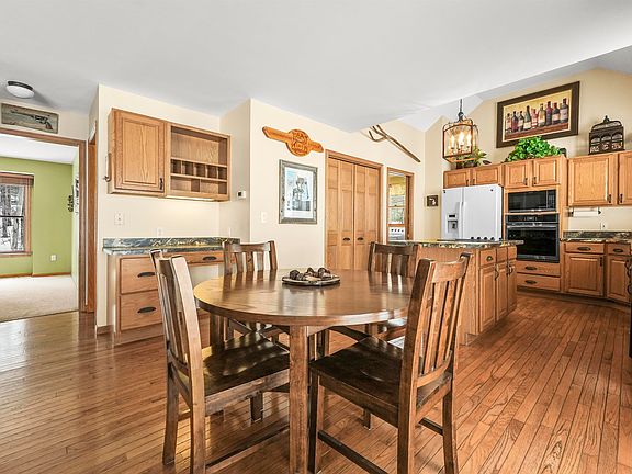 5th image of 4539 Audubon Dr