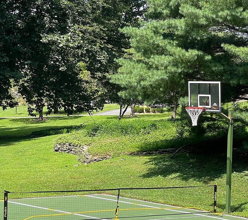 2nd image of 17034 Barn Ridge Dr