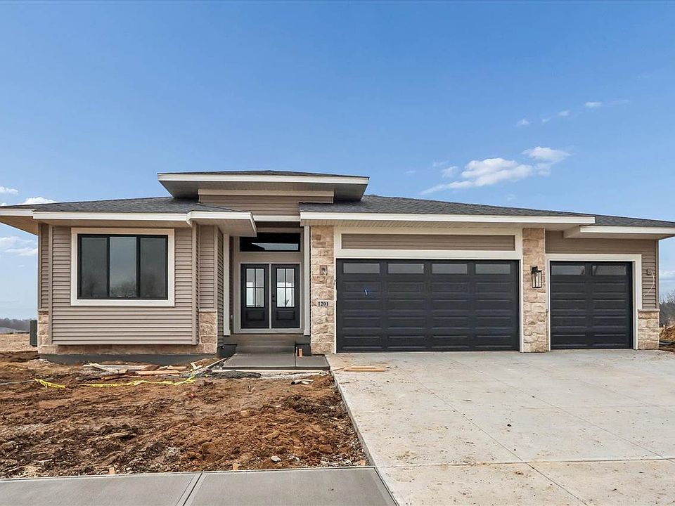 1st image of 1201 Timber Trl