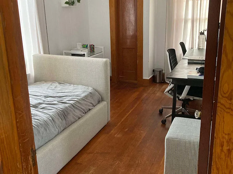 Flex room - has been used as an office or bedroom