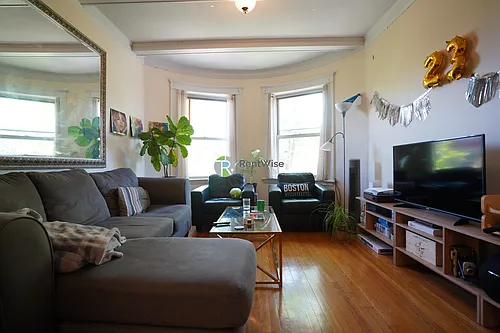 128 Fuller St #5 Photo 1