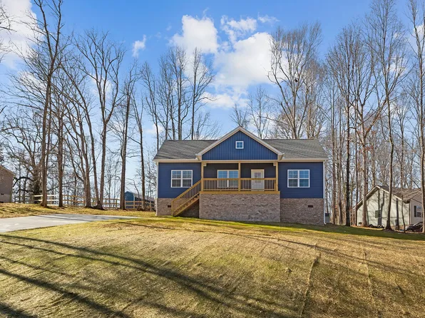 521 Lewis Ln, Charlotte, TN 37036