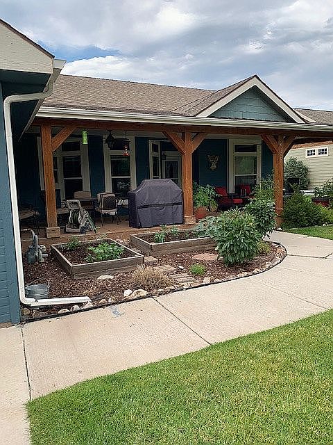 Front porch/garden beds