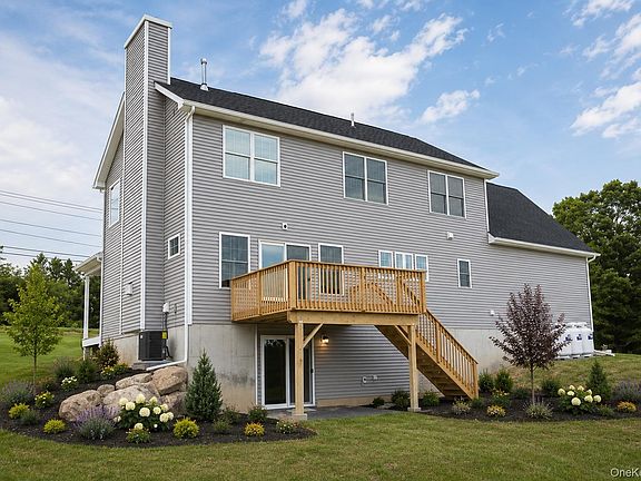 3rd image of 750 Ridgebury Road