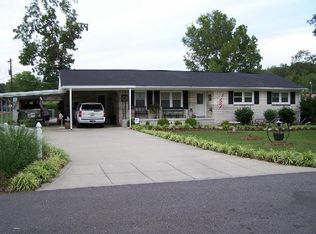 111 Powell Ave, Waverly, TN 37185