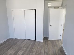 6048 71st Ave, Ridgewood, NY 11385