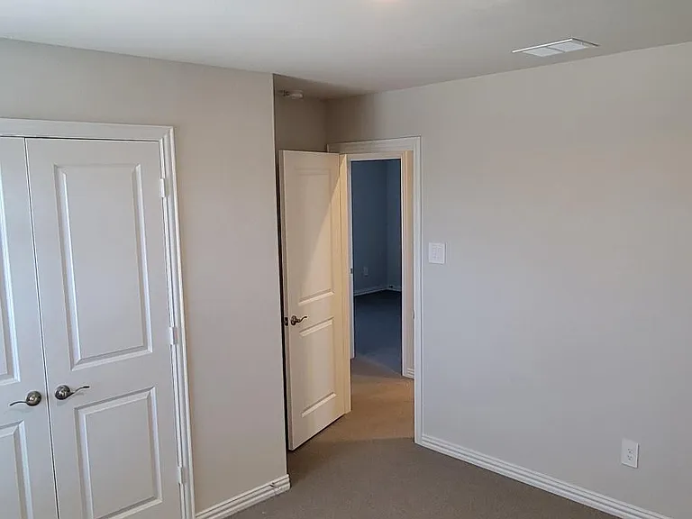 2371 Aspen Hill Dr — Photo 32