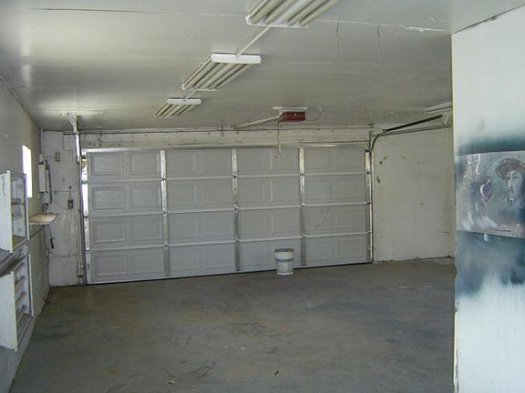 5th image of 1804 S La Crosse Ave