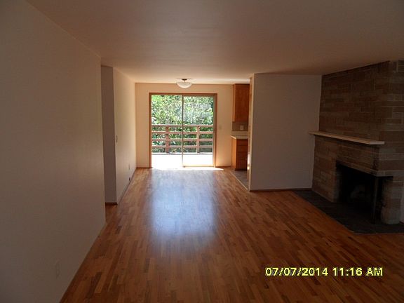 4th image of 207 Rockwell Ave