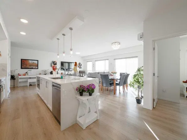 20295 Seton Way SE #4105, Calgary, AB T3M 3Y7