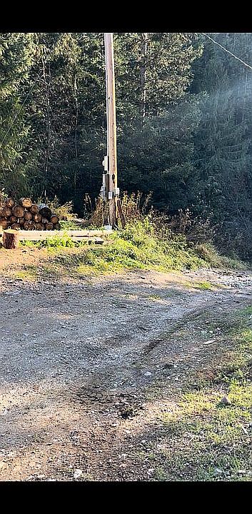 2nd image of 4851 Best Chance Rd