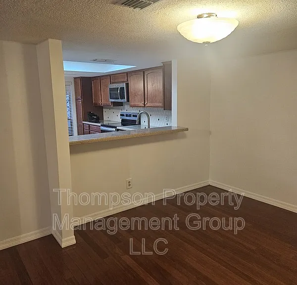4723 Puritan Cir — Photo 5