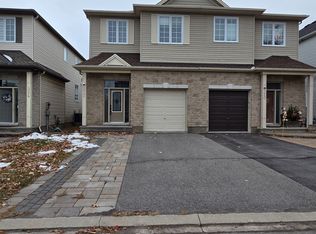 322 Kippen Pl, Ottawa, ON K2J 0N8