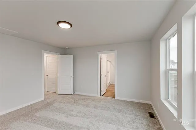 2204 S Border Way — Photo 9