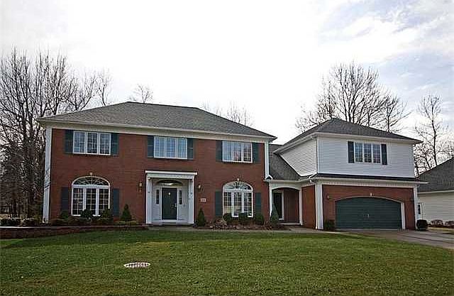 1st image of 102 Pinelake Dr