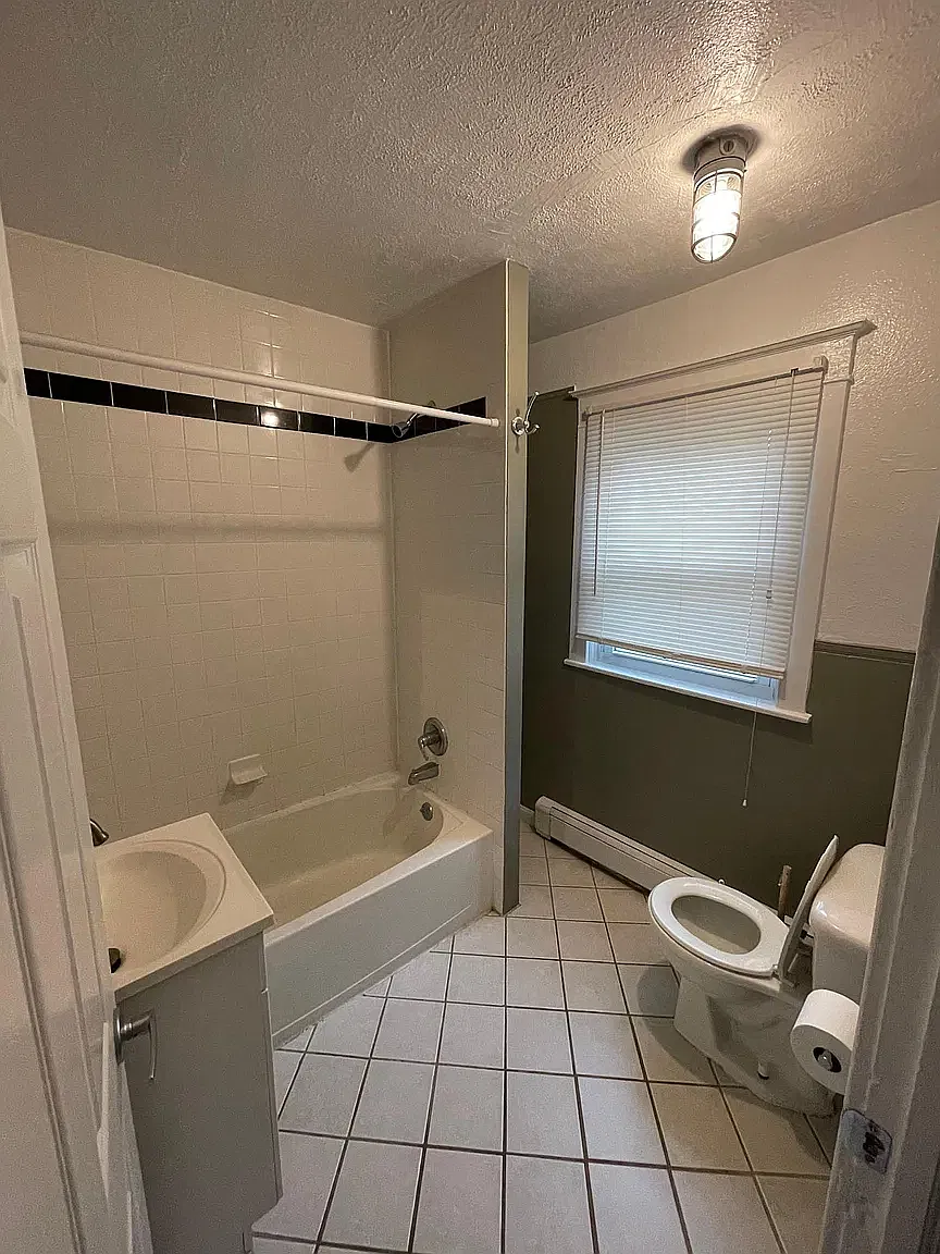 2 bed, 1100 sqft, $1,950 — Photo 4