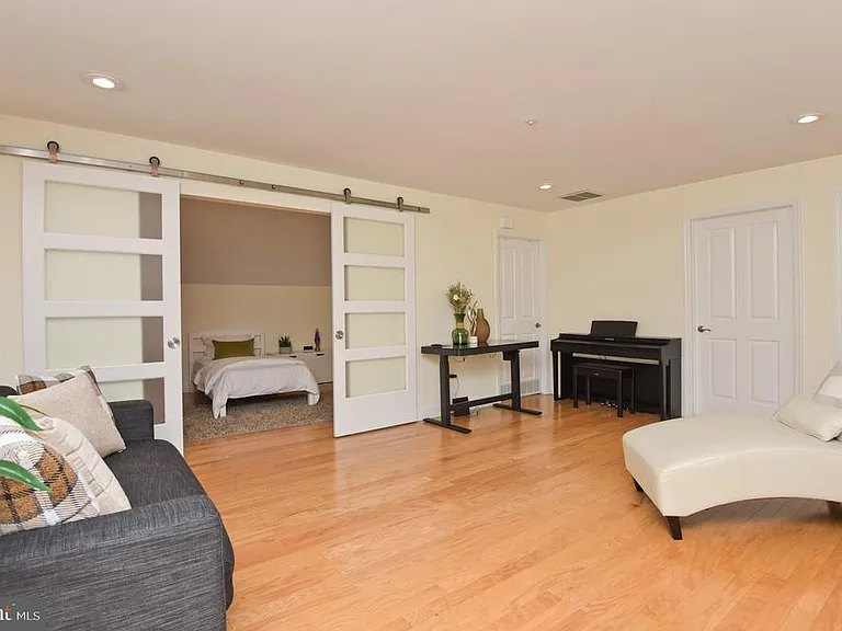 526 Brickhouse Rd — Photo 25