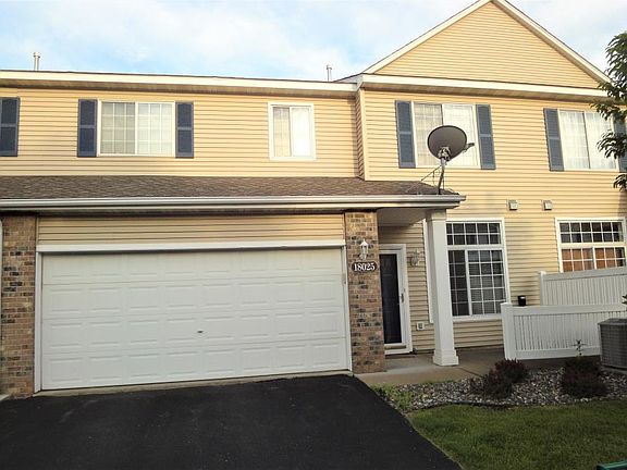 3rd image of 18025 96th Ave N #402