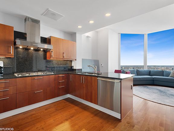 2nd image of 401 N Wabash Ave #40D